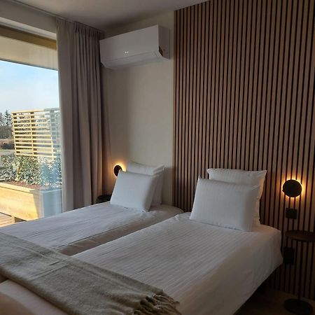 Hotel Essenza Puurs Bagian luar foto